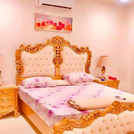 Atrium High Suite 2Bed Family Apartment Near Giga Mall Islamabad Exterior photo